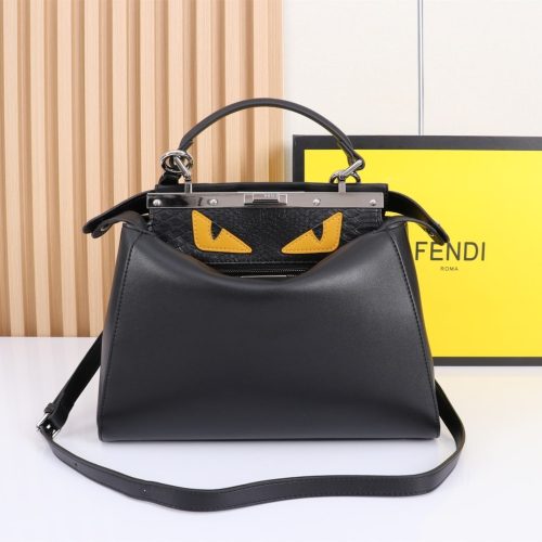 Iconic Peekaboo ISeeU Petite Medium (1)