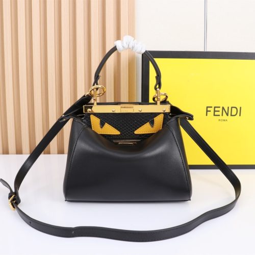 Iconic Peekaboo ISeeU Petite Small (1)